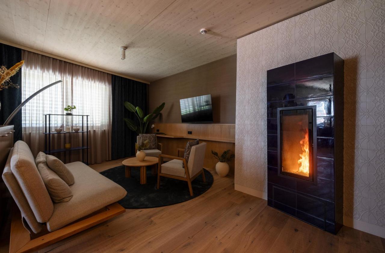 Hafnerhotel - Das Kachelofen-Wohlfuehlhotel Визелбург Екстериор снимка