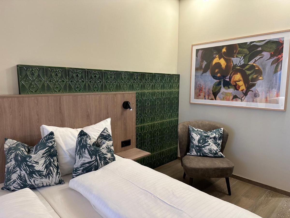 Hafnerhotel - Das Kachelofen-Wohlfuehlhotel Визелбург Екстериор снимка