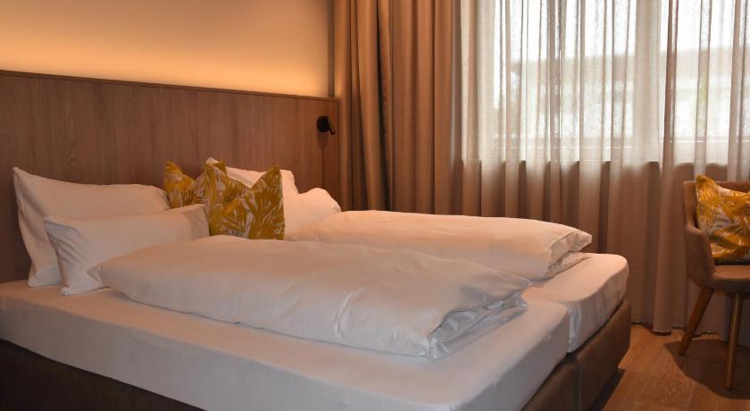 Hafnerhotel - Das Kachelofen-Wohlfuehlhotel Визелбург Екстериор снимка
