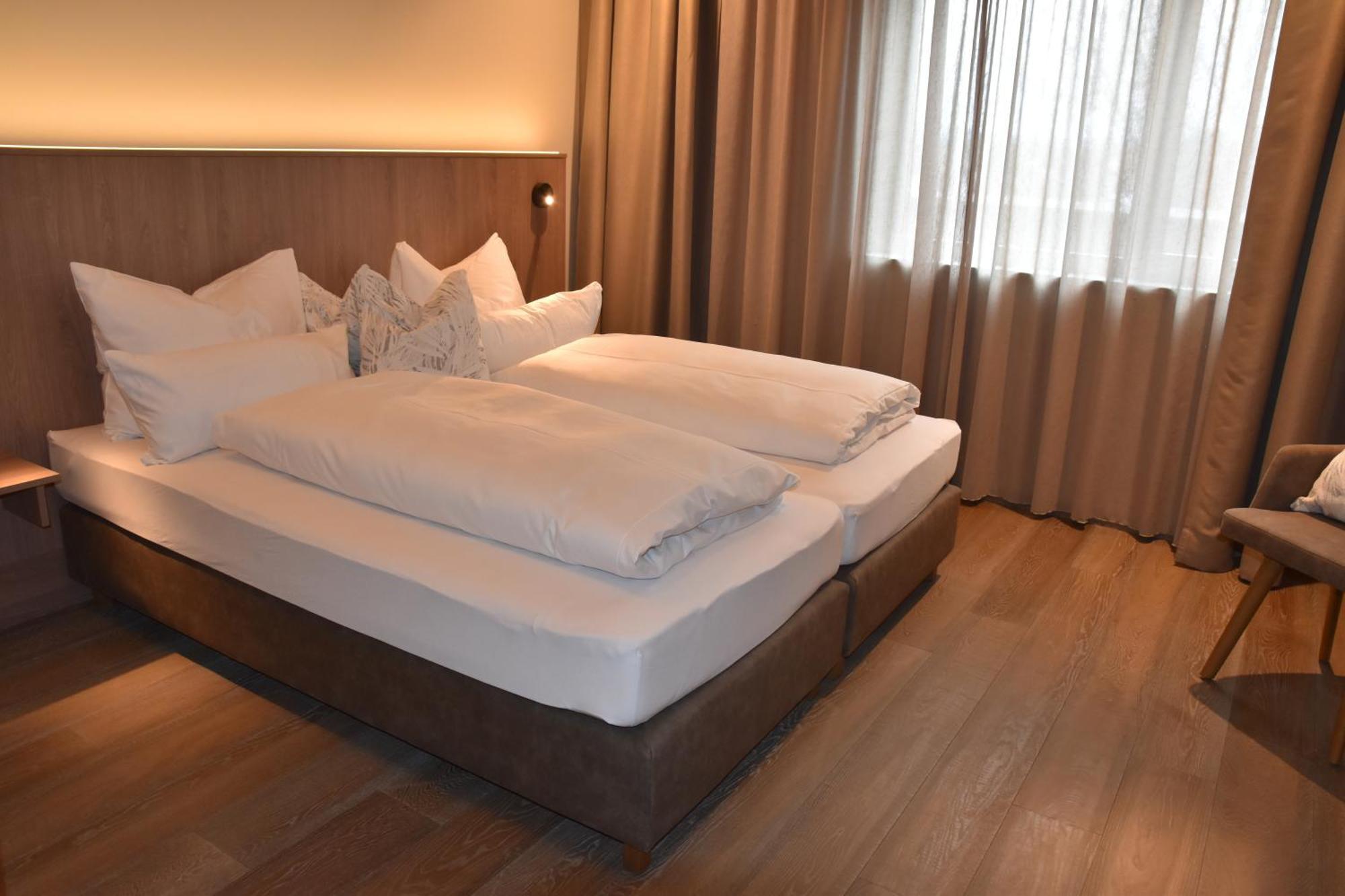 Hafnerhotel - Das Kachelofen-Wohlfuehlhotel Визелбург Екстериор снимка